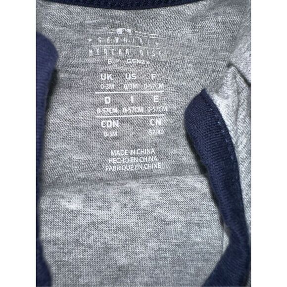 New York Yankees infant one piece 0-3 months - Picture 4 of 4